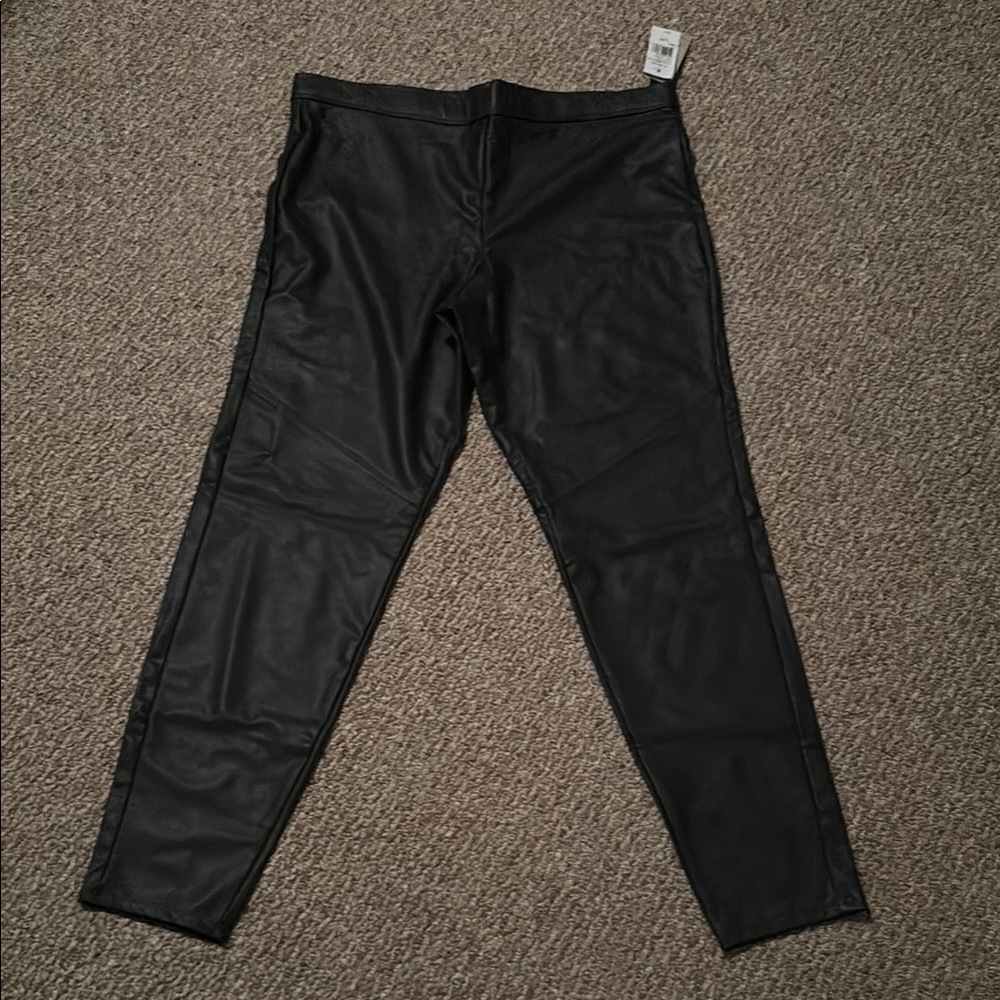 NWT Natori Black Faux Leather Leggings Size Large